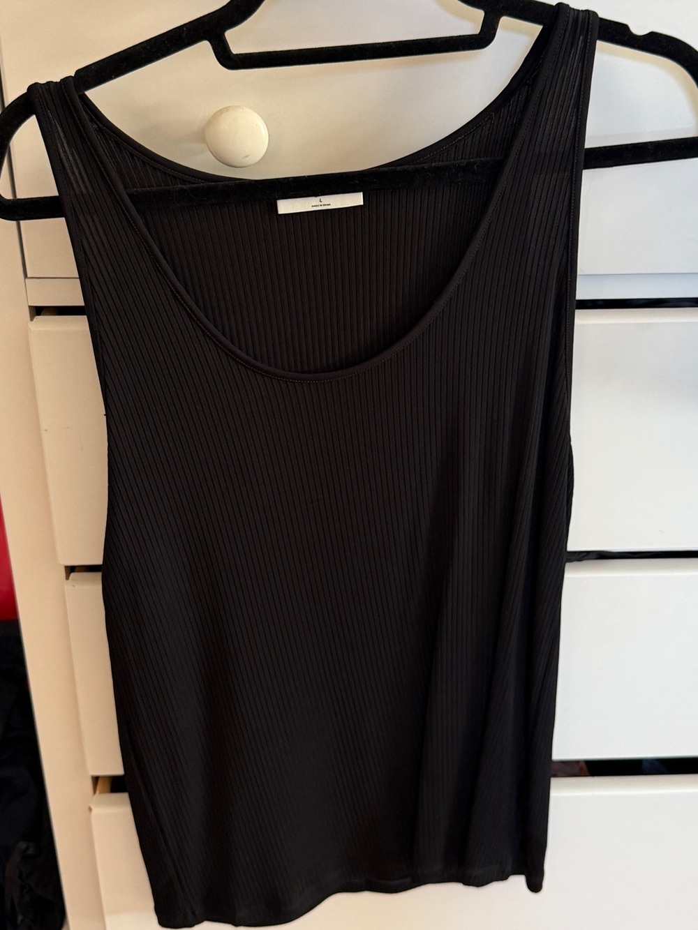 Aritzia CANDARA black tank top L NWT